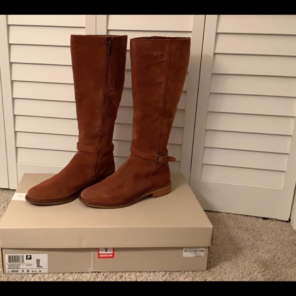 Clarks Tall Suede Boots Women’s Size 8
